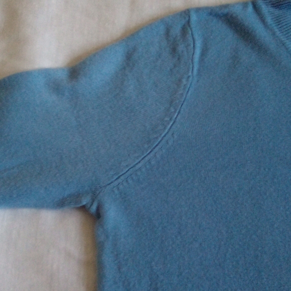 Light blue sweater - Picture 4 of 6